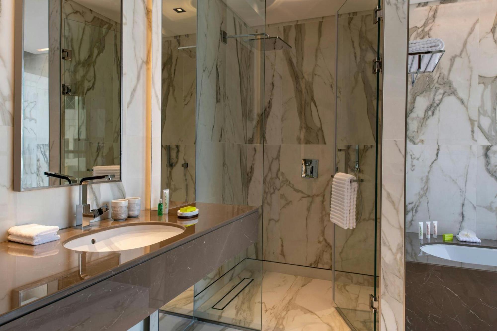Agora, Doha, Autograph Collection Hotel Lusail Екстериор снимка